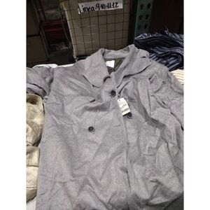 Eleventy Padded Double-Breasted Coat in Light Grey.